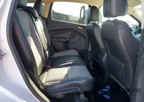 2017 Ford Escape Se z USA, uszkodzony, nr VIN 1FMCU9G93HUE29420